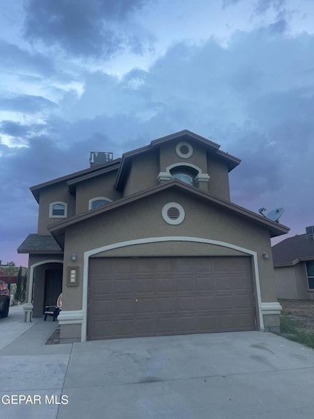 809 Desert Moon Dr, El Paso, TX 79928