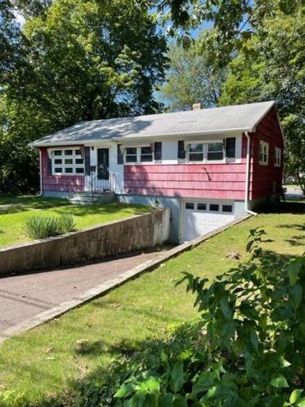 193 Beaver St, Franklin, MA 02038