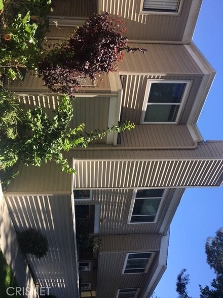 9936 Sepulveda Blvd Unit 4, Mission Hills, CA 91345