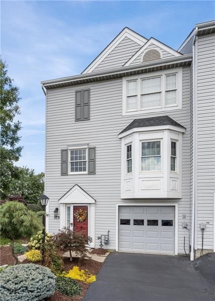 273 Cordial Dr, Bridgeville, PA 15017