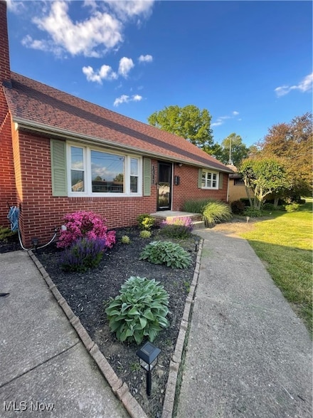 1311 High St, Louisville, OH 44641