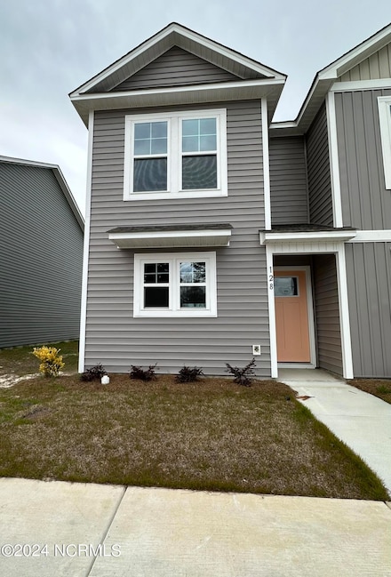 128 Smallwood Rd, Hubert, NC 28539