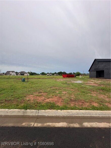 404 Waggoner Ln, Barling, AR 72923