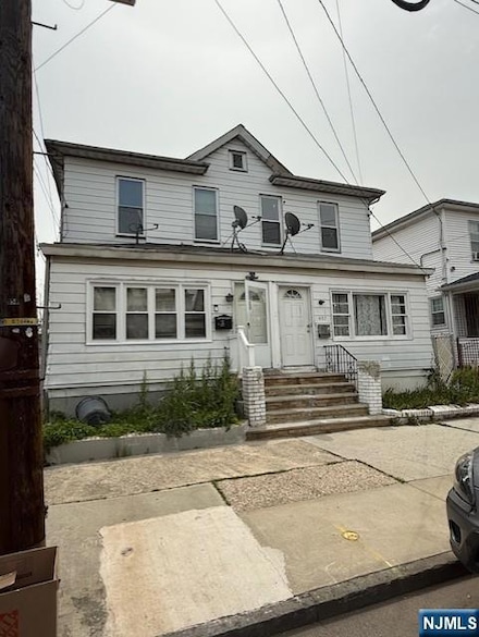 457 N 7th St, Newark, NJ 07107