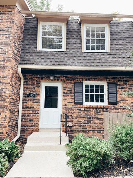 505 Laurel Ave, Hudson, WI 54016