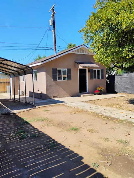 824 Columbia St, Madera, CA 93638