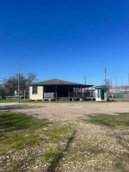 13920 Reeveston Rd, Houston, TX 77039