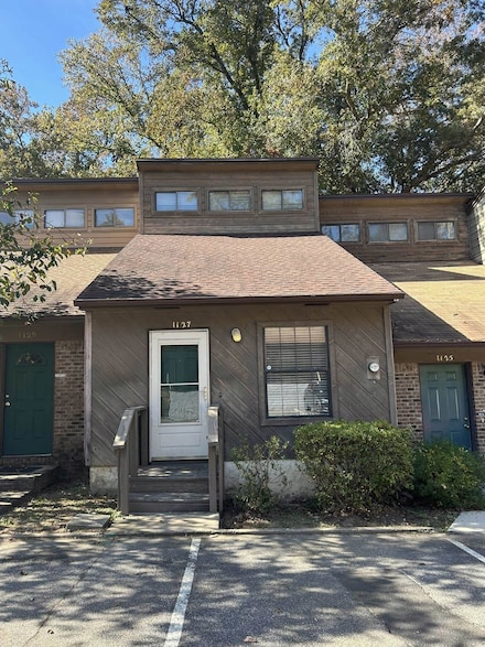 1127 Ocala Rd, Tallahassee, FL 32304