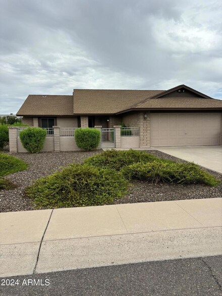 3534 W Phelps Rd, Phoenix, AZ 85053