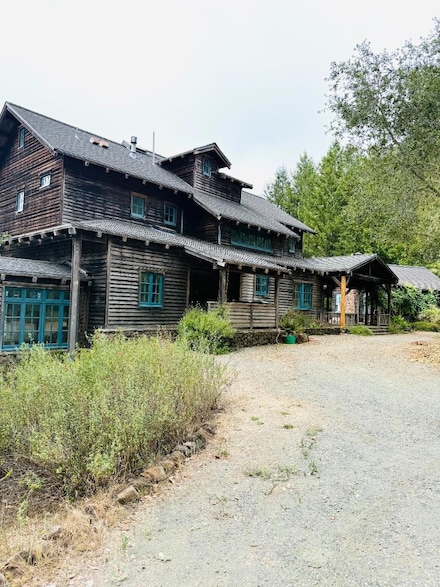 1411 Native Sons Rd, Redwood City, CA 94062