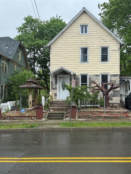103 Pennsylvania Ave, Binghamton, NY 13903