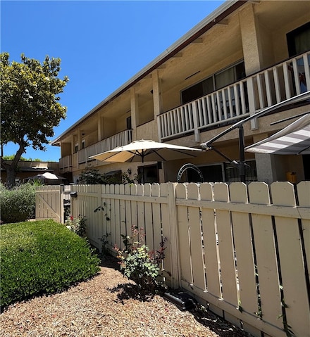 8060 Canby Ave Unit 2, Reseda, CA 91335