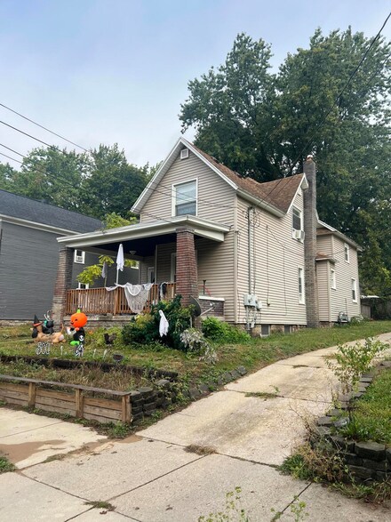 443 Quimby St NE, Grand Rapids, MI 49505