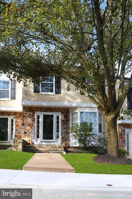 1504 Coventry Pointe Ln, Pottstown, PA 19465