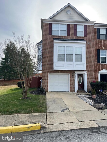 8493 Pattette Place, White Plains, MD 20695
