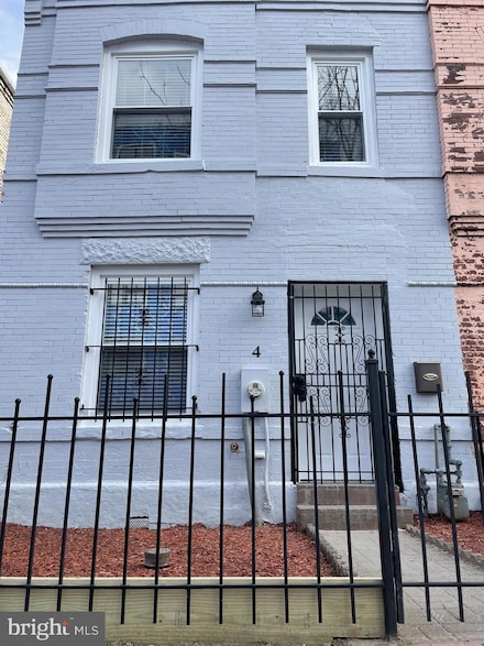 4 Hanover Place NW, Washington, DC 20001