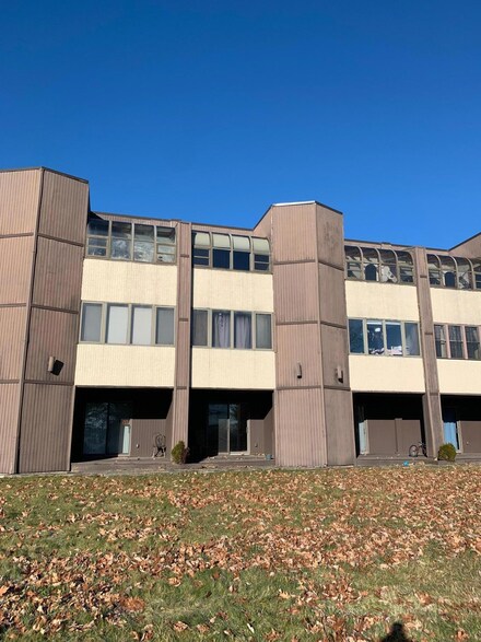 146 Foxfire Dr Unit 905, Mount Pocono, PA 18344