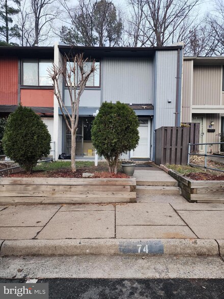 12176 Sanibel Ct, Reston, VA 20191