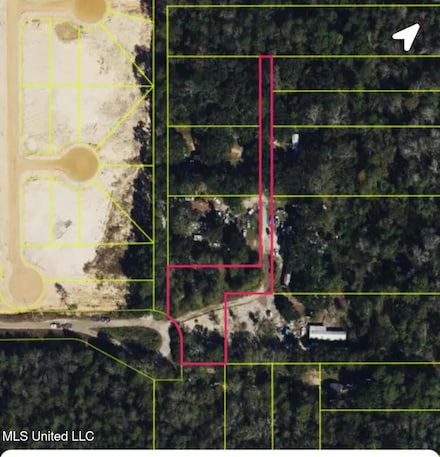 10086 Hutter Rd, Gulfport, MS 39503