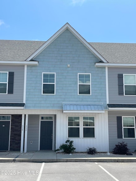 332 Starfish Ln, North Topsail Beach, NC 28460
