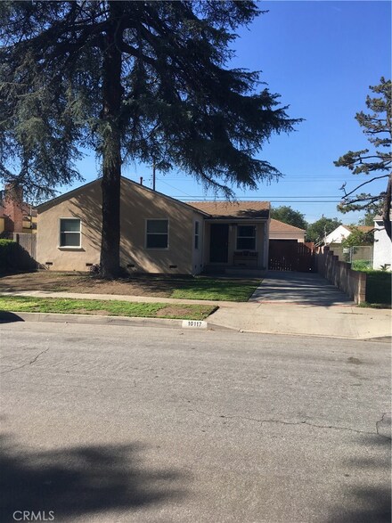 10117 Alburtis Ave, Santa Fe Springs, CA 90670