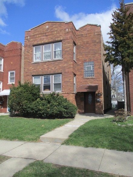 1525 Gunderson Ave, Berwyn, IL 60402