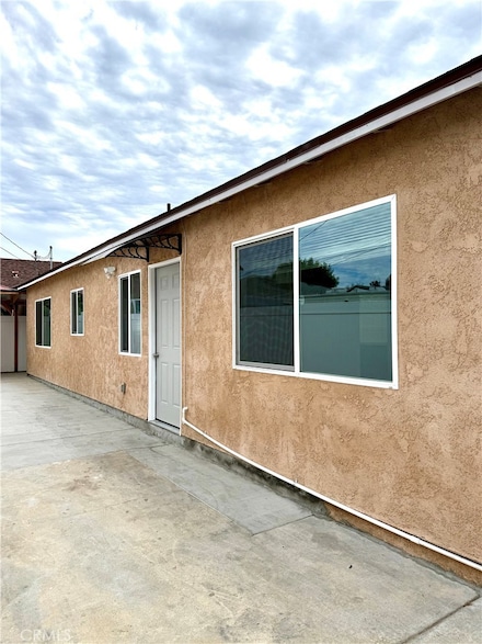 6515 White Oak Ave, Los Angeles, CA 91335