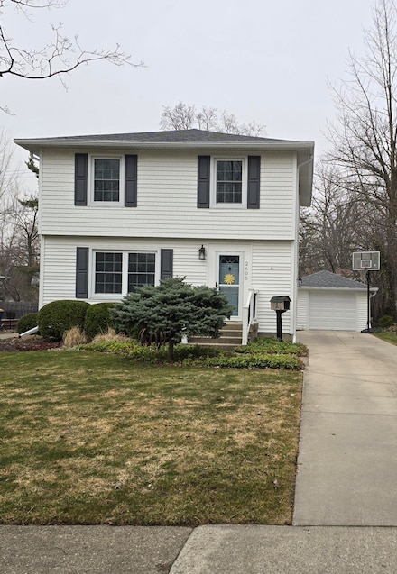 2605 Richards Dr SE, Grand Rapids, MI 49506