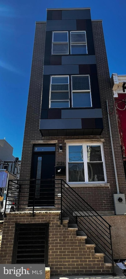 2126 N Darien St, Philadelphia, PA 19122