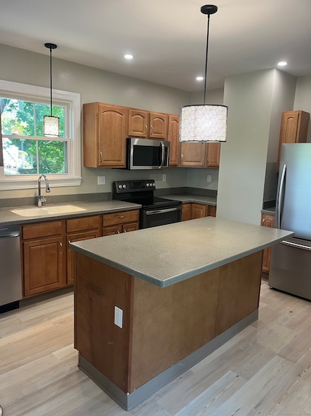 15 Konomoc St, New London, CT 06320
