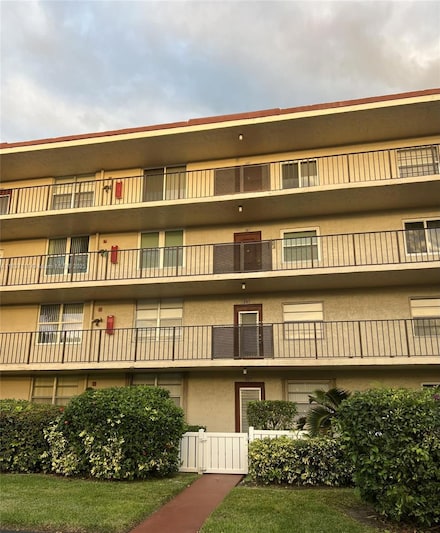 27 Abbey Ln Unit 1070, Delray Beach, FL 33446