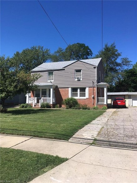 24921 Euclid Ave, Euclid, OH 44117