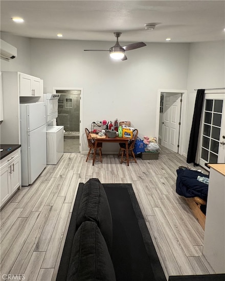 1531 W Palais Rd, Anaheim, CA 92802