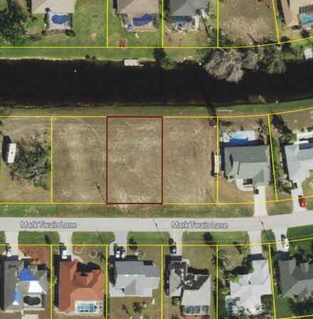 120 Mark Twain Ln, Rotonda West, FL 33947