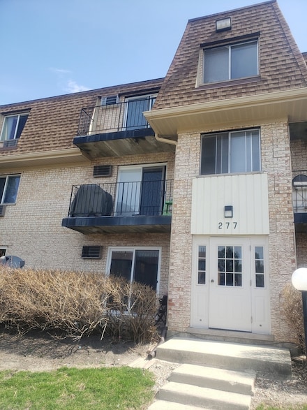 277 Shorewood Dr Unit 2A, Glendale Heights, IL 60139