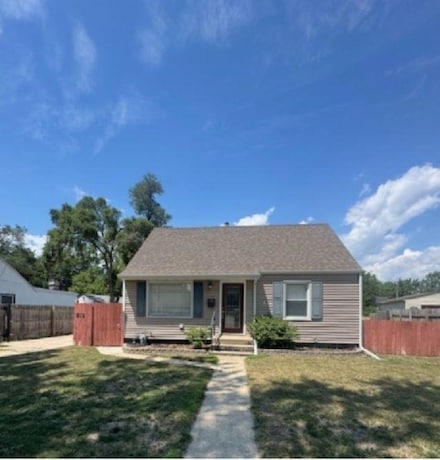 810 Sheridan Dr, Loves Park, IL 61111