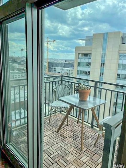 4909 Laclede Ave Unit 1602, Saint Louis, MO 63108