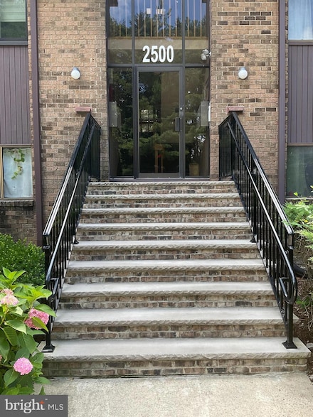 2523 Old Stone Mill Dr, East Windsor, NJ 08512