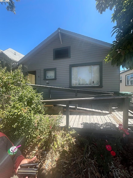 1524 Alcatraz Ave, Berkeley, CA 94703