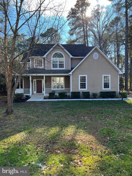 11275 Lord Baltimore Dr, Swan Point, MD 20645