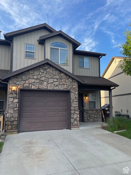 1126 W Lancelot Ln, West Haven, UT 84401