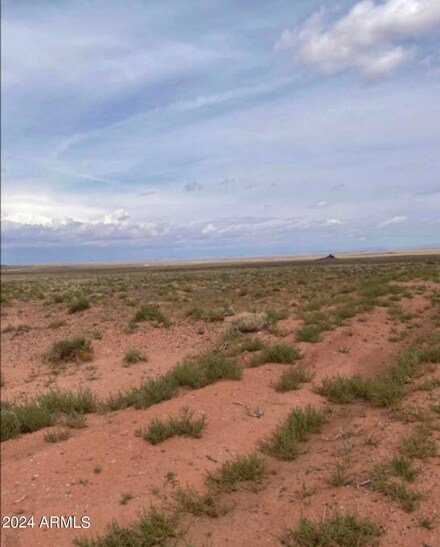 92 Hunt Rd, Winslow, AZ 86047
