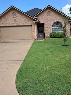 122 Settlers Ct, Palestine, TX 75801