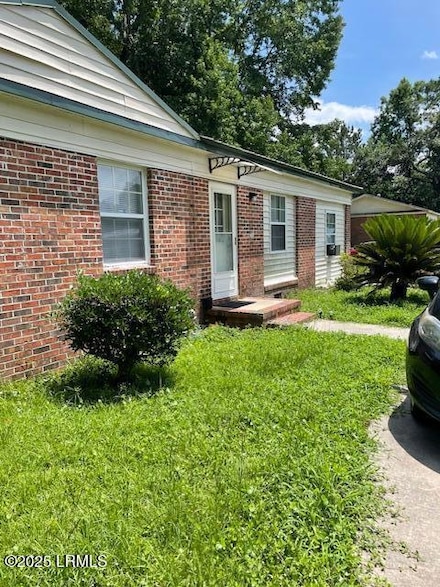 24 Walter Dr, Beaufort, SC 29906