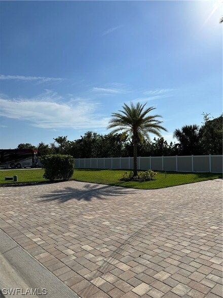 13244 Golden Palms Cir Unit 102, Miromar Lakes, FL 33913