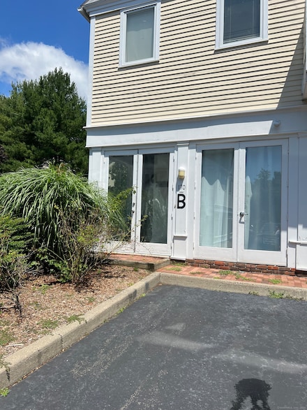 170 B2 Post Rd W Unit B2, Westport, CT 06883