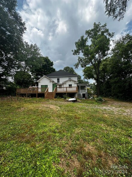 211 Maple St, Rutherfordton, NC 28139