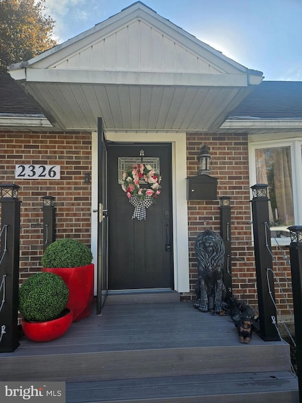 2326 Fairview St, Reading, PA 19609