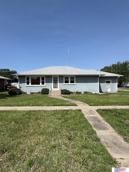 160 N State St, Osceola, NE 68651