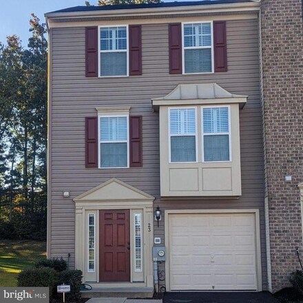 23 Magnolia Dr, Elkton, MD 21921